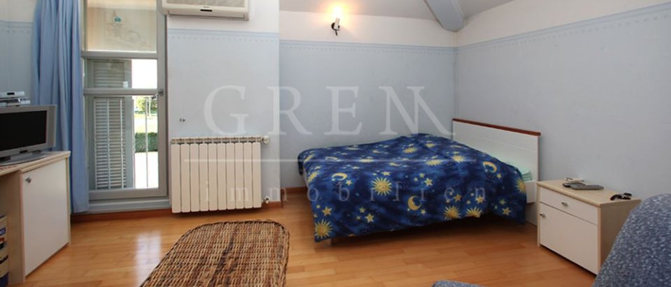 House, 420 m2, For Sale, Poreč
