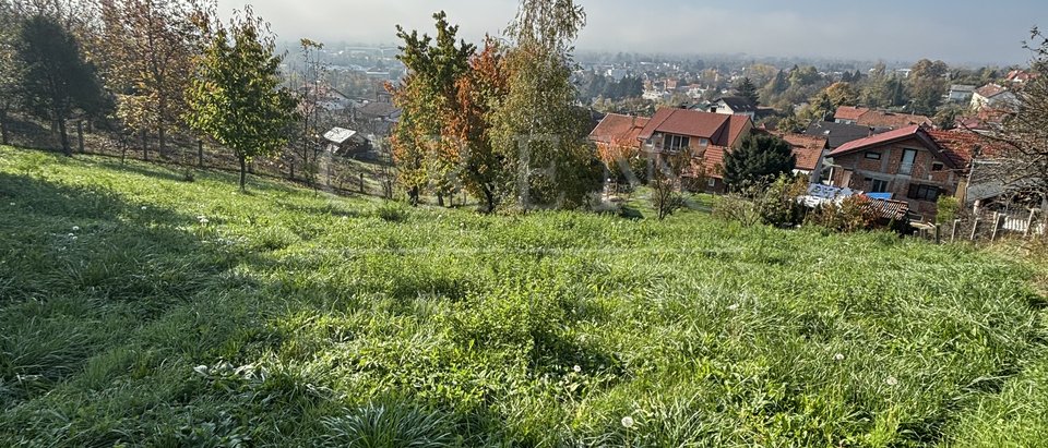 Građevinsko zemljište Podsused Zagreb, 1161 m2