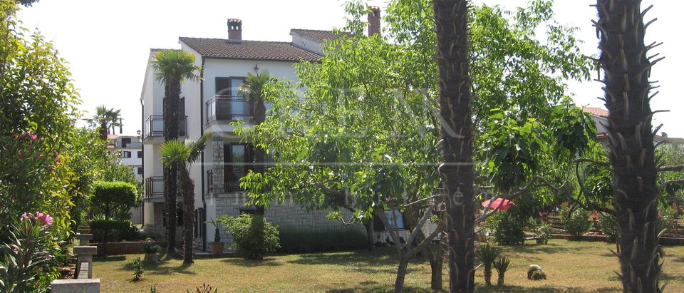 House, 371 m2, For Sale, Poreč