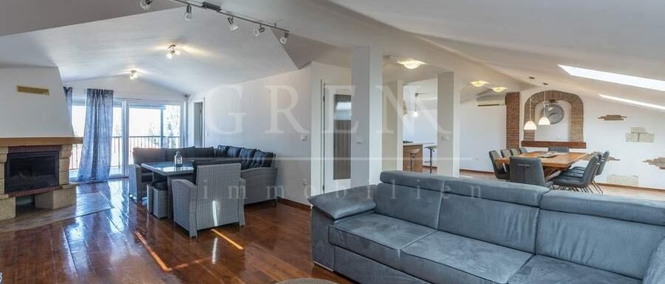 Apartment, 250 m2, For Sale, Poreč