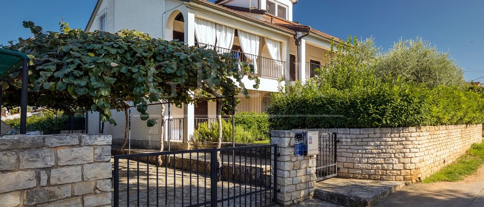 Casa, 337 m2, Vendita, Poreč