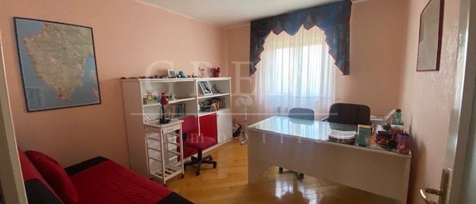House, 258 m2, For Sale, Poreč