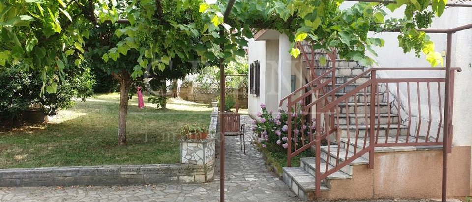 House 4 km from Poreč and the sea