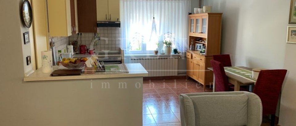 House, 324 m2, For Sale, Zagreb - Centar