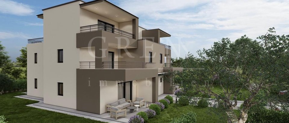 Surroundings of Poreč - Hous building with only 4 apartments under construction