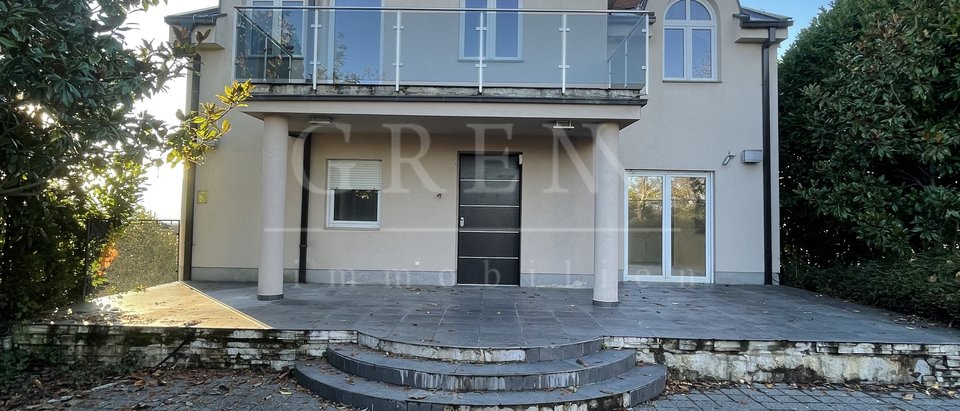 House, 576 m2, For Sale, Črnomerec - Bijenik