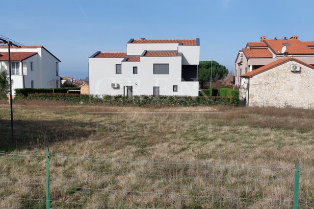 Land, 1200 m2, For Sale, Poreč