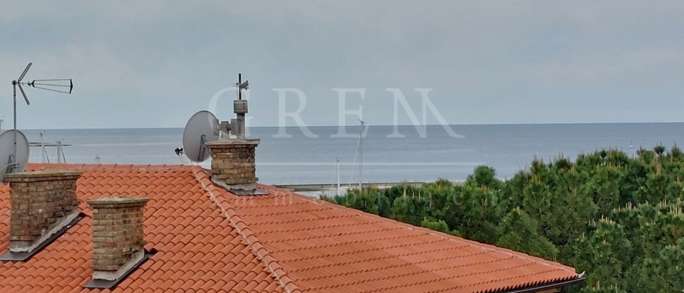 Apartment in the center of Poreč with a sea view
