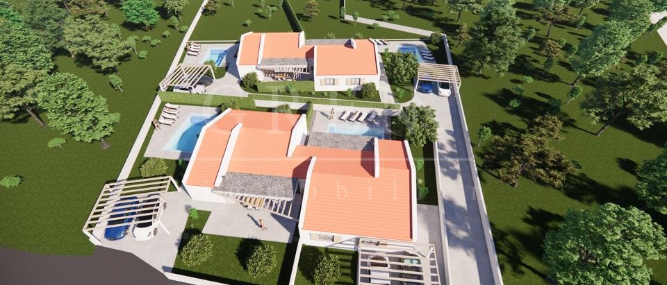 Poreč, Kaštelir, Building plot 4200m2 with conceptual project for 4 houses