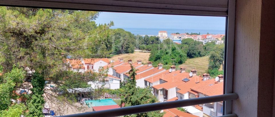 Poreč, apartment with a beautiful view of the sea